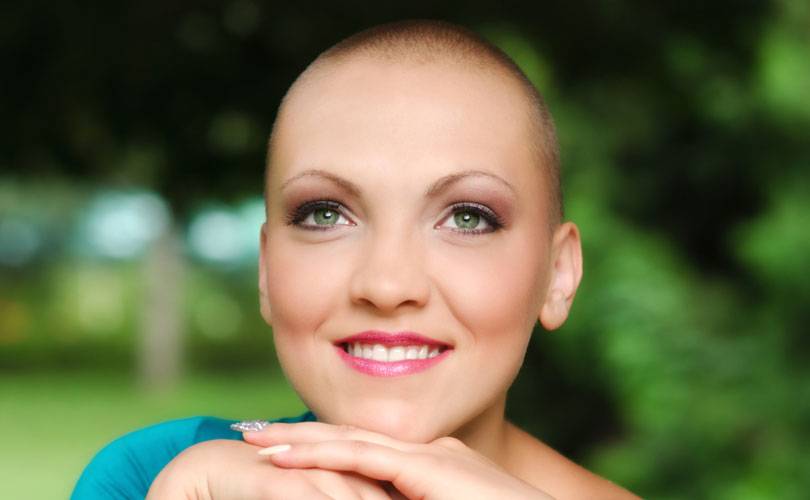 Perche durante la chemioterapia cadono i capelli? E’ un fenomeno reversibile?