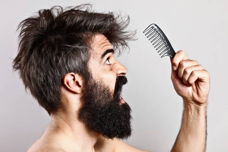 Inibitori JAK Chinasi: cosa sono e come combattono l’alopecia areata